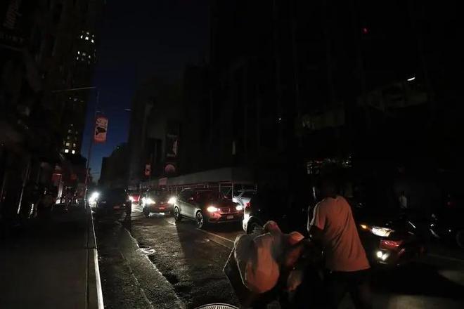 费电？一人用的电足够中国人全家一起用j9九游会真人第一品牌美国人到底有多(图9)