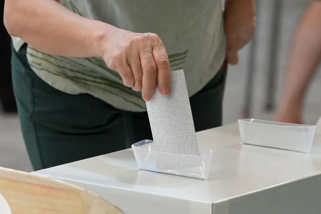 黄循财多项预警！一补贴马上发给所有人j9九游会入口事关所有人！新加坡总理(图8)
